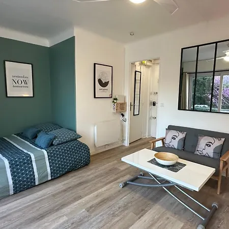 Daire Renove - Le Cosy A 150m De La Saint-Raphaël